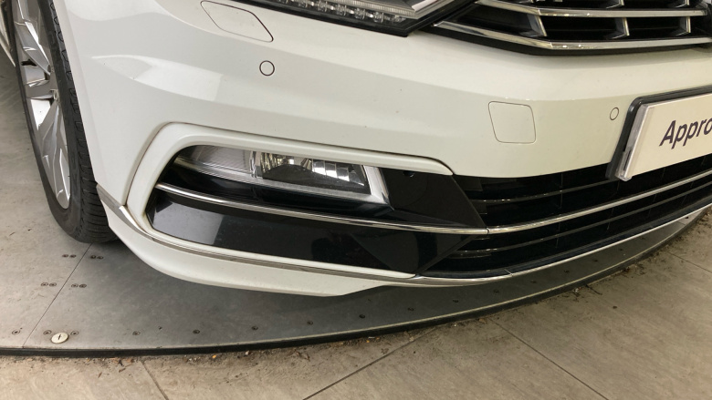 Volkswagen Passat 2.0 TDI SCR 190 R-Line 5dr DSG [Pan Rf] [7 Speed] Diesel Estate